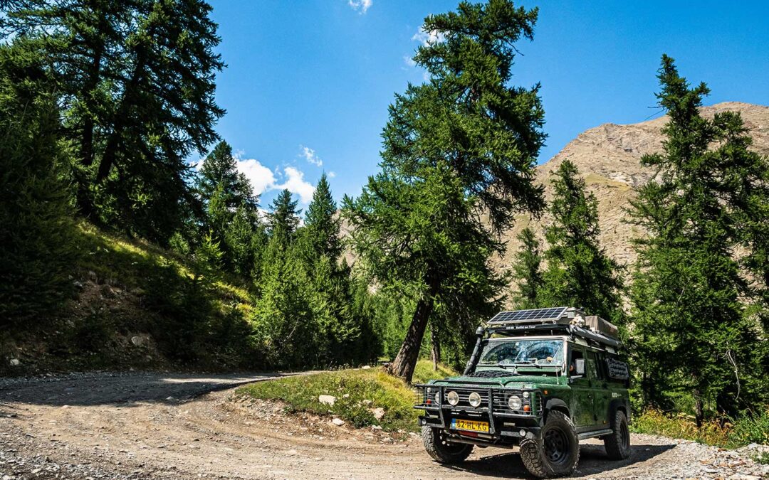 7 Essential Overland Defender upgrades