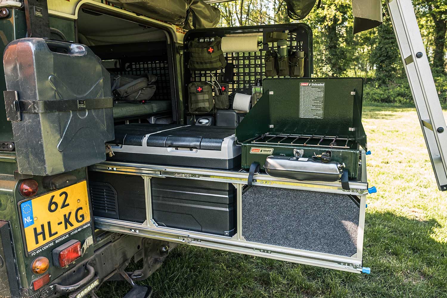 CN TW-75 dual zone fridge freezer for camping vehicle