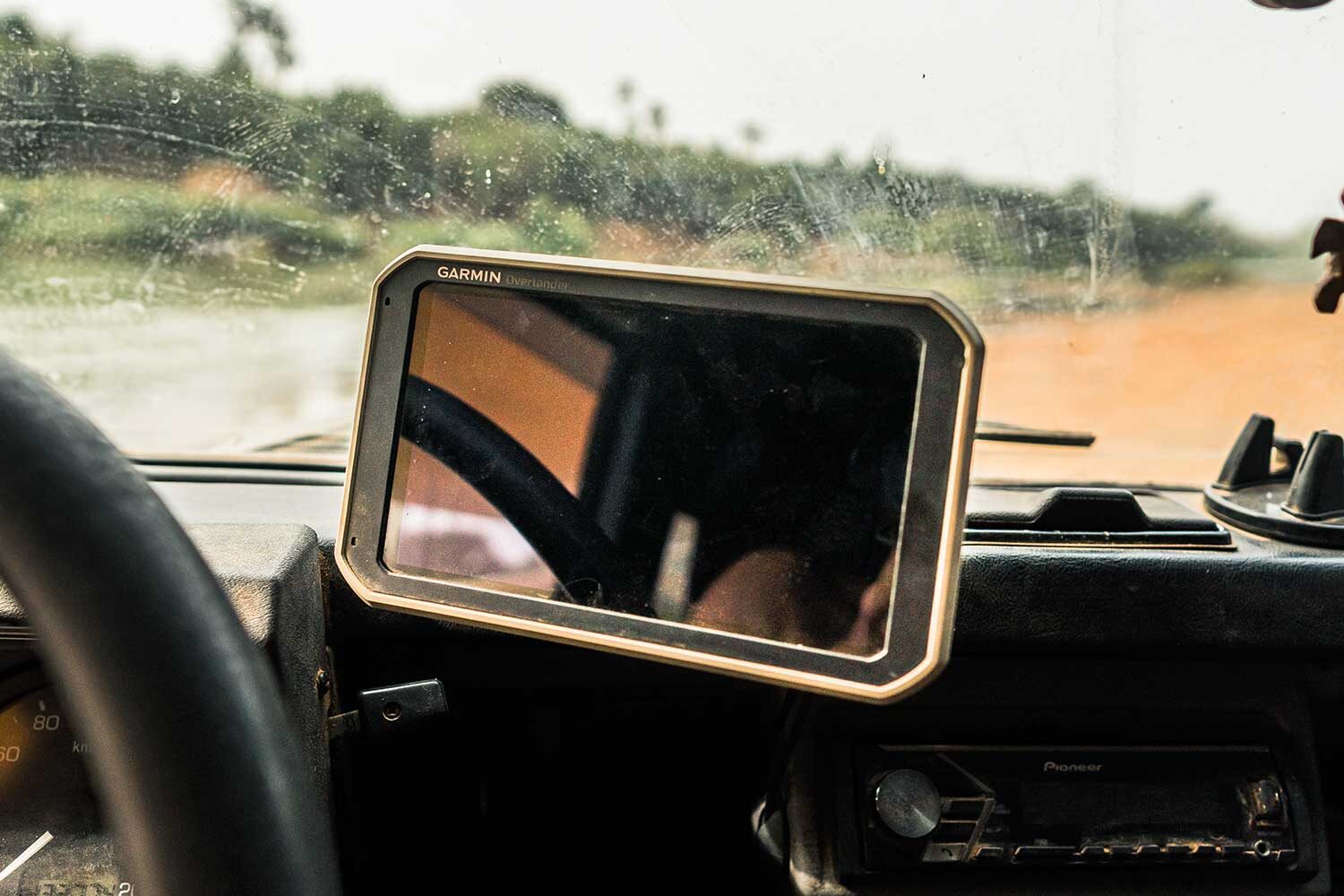Garmin Overlander navigation