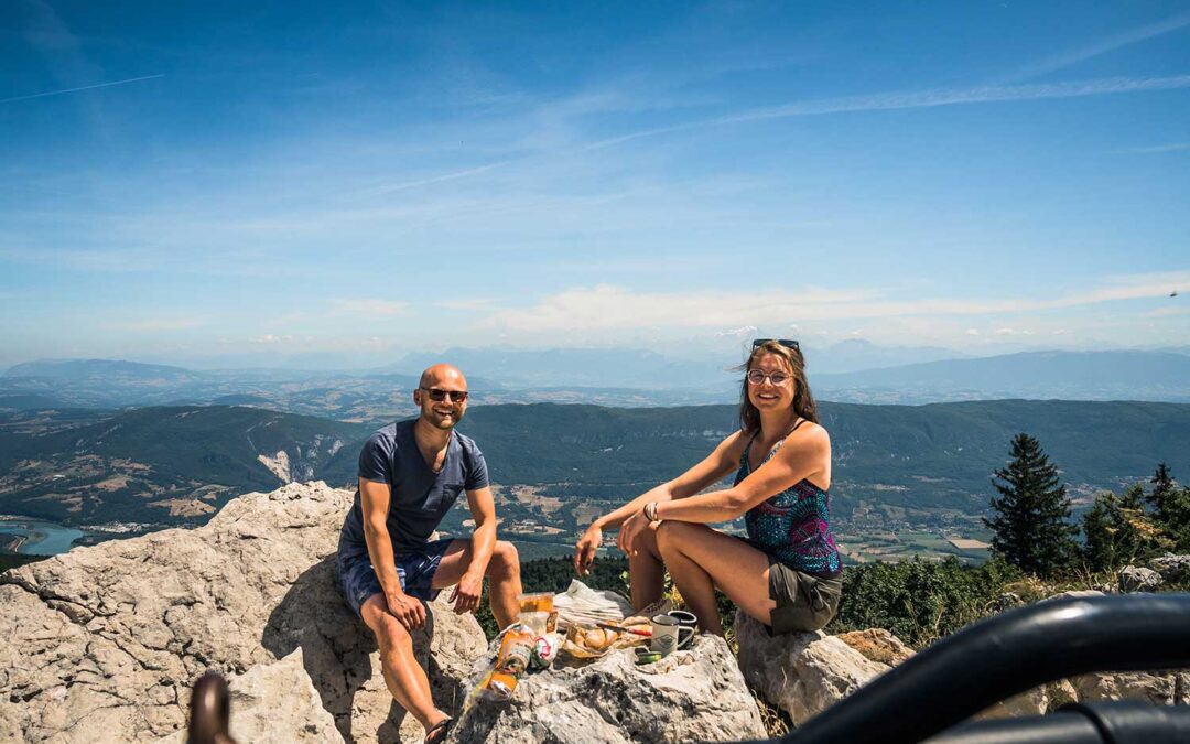 How to find and get to know a travel buddy