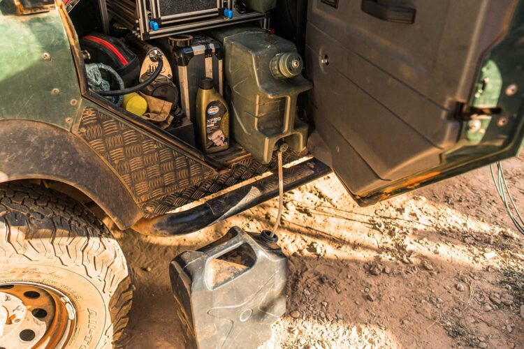 Lifesaver Jerrycan siphoning into the Frontrunner Jerrycan